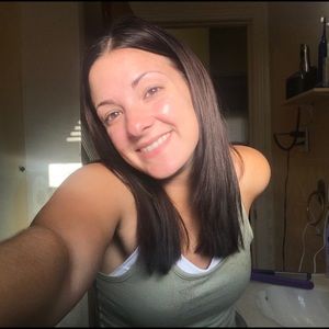 Meet your Posher, Aleta